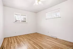 5702 S Pearl St, Littleton, CO 80121 - Photo 11