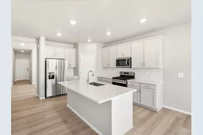 8896 Salida Street, Commerce City, CO 80022 - Photo 9