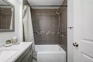 3076 S Holly Pl, Denver, CO 80222 - Photo 19
