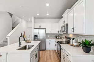 1366 S Chester St, Denver, CO 80247 - Photo 3