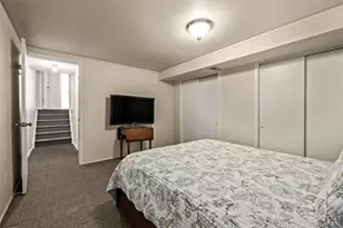 3532 S Hillcrest Dr, Denver, CO 80237 - Photo 29