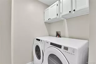 906 S Walden St, Aurora, CO 80017 - Photo 23