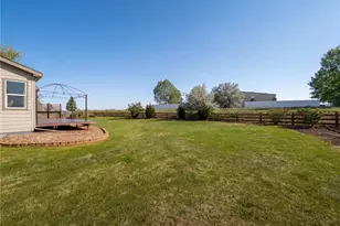 8585 Raspberry Dr, Longmont, CO 80504 - Photo 49