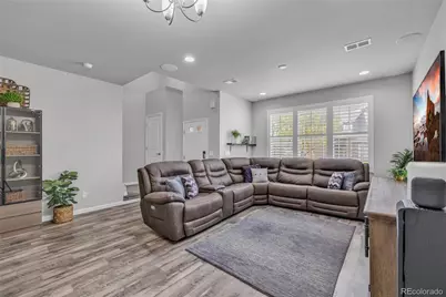 1877 S Buchanan Circle, Aurora, CO 80018 - Photo 3