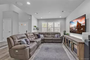 1877 S Buchanan Cir, Aurora, CO 80018 - Photo 11