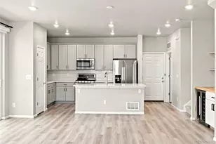 18292 E Kansas Pl, Aurora, CO 80017 - Photo 7