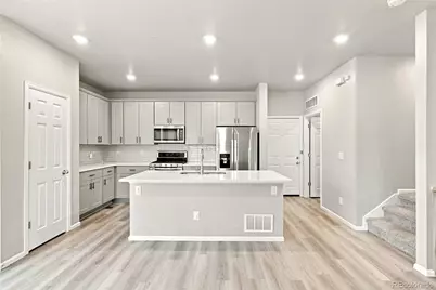 18292 E Kansas Place, Aurora, CO 80017 - Photo 13
