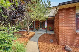 320 Oswego Ct, Aurora, CO 80010 - Photo 9