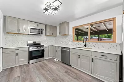 3113 Worchester Street, Aurora, CO 80011 - Photo 7