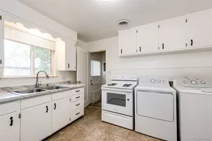 110 W Princeton Ave, Englewood, CO 80110 - Photo 11