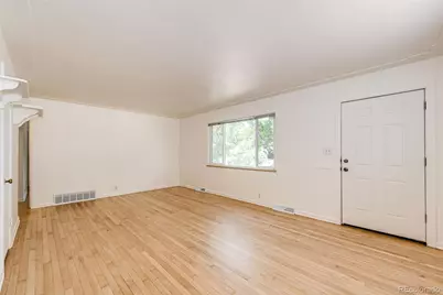 110 W Princeton Avenue, Englewood, CO 80110 - Photo 7