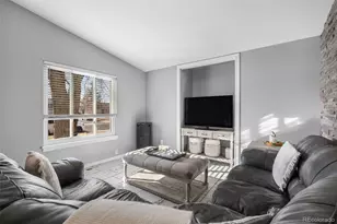 1635 Ensenada Way, Aurora, CO 80011 - Photo 9