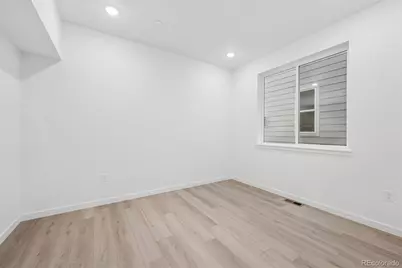 9233 Truckee Court, Commerce City, CO 80022 - Photo 9