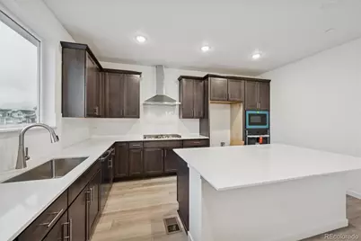 9233 Truckee Court, Commerce City, CO 80022 - Photo 7