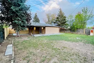903 Quentin St, Aurora, CO 80011 - Photo 29