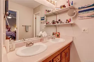 2784 S Heather Gardens Way, Aurora, CO 80014 - Photo 29