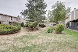 2784 S Heather Gardens Way, Aurora, CO 80014 - Photo 23