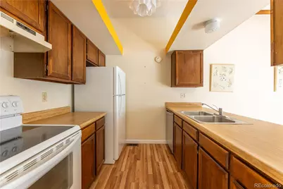 4138 S Rifle Way, Aurora, CO 80013 - Photo 9