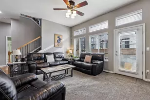 10623 Pearlwood Cir, Highlands Ranch, CO 80126 - Photo 3