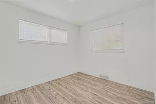 3790 Elm St, Denver, CO 80207 - Photo 9