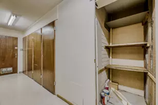 650 S Clinton St, Denver, CO 80247 - Photo 29