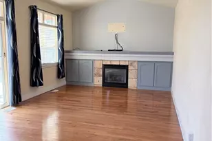 19268 E Caspian Pl, Aurora, CO 80013 - Photo 7