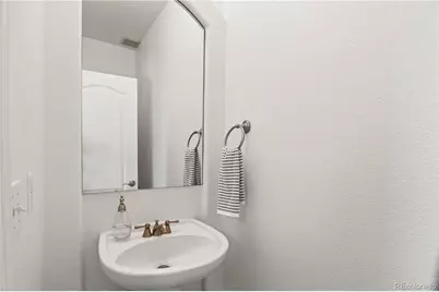 1701 S Poplar, Denver, CO 80224 - Photo 15