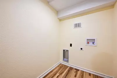 3145 S Akron Street, Denver, CO 80231 - Photo 37