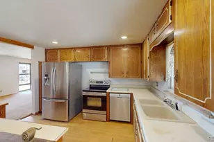 6869 Galapago Ct, Denver, CO 80221 - Photo 7