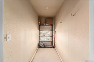 5726 N Genoa Way, Aurora, CO 80019 - Photo 33