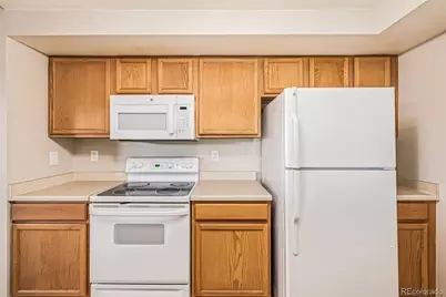 5726 N Genoa Way #301, Aurora, CO 80019 - Photo 17