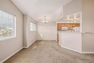 5726 N Genoa Way #301, Aurora, CO 80019 - Photo 11