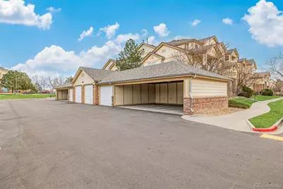 5726 N Genoa Way #301, Aurora, CO 80019 - Photo 35