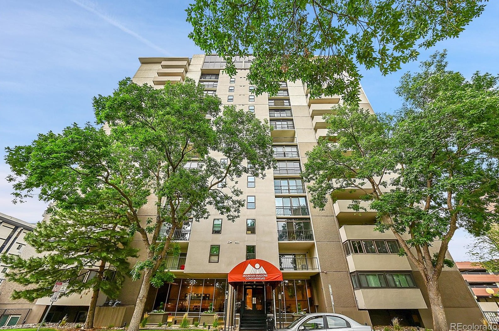 2 Adams St, Denver CO  80206-5724 exterior