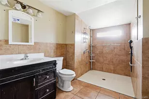 5596 S Sycamore St, Littleton, CO 80120 - Photo 11