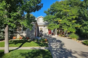 25265 E Park Crescent Dr, Aurora, CO 80016 - Photo 1
