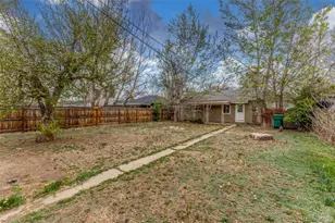 1933 Alton St, Aurora, CO 80010 - Photo 23