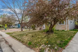 1933 Alton St, Aurora, CO 80010 - Photo 25
