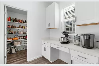 3352 N Buchanan Way, Aurora, CO 80019 - Photo 9