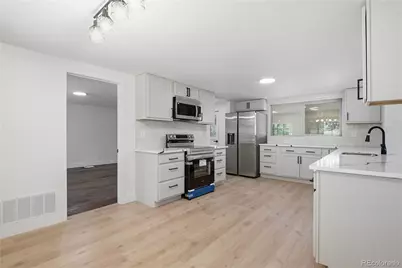850 S Everett Street, Lakewood, CO 80226 - Photo 7