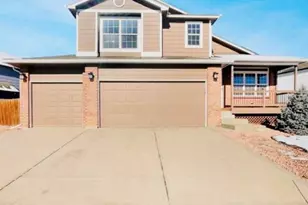 5067 Crystal Way, Denver, CO 80239 - Photo 3