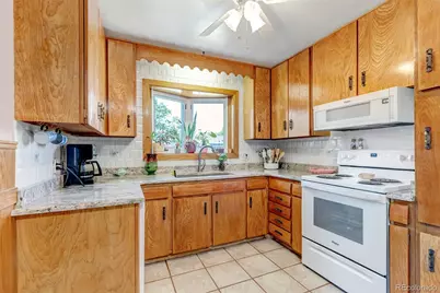 329 E 109th Avenue, Northglenn, CO 80233 - Photo 21