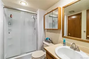 15863 E 7th Ave, Aurora, CO 80011 - Photo 33