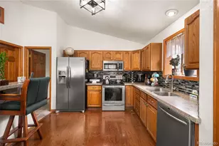 740 Kittredge St, Aurora, CO 80011 - Photo 11