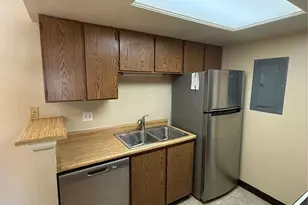 1760 S Pitkin Cir, Aurora, CO 80017 - Photo 7