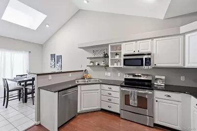 8469 S Upham Way, Littleton, CO 80128 - Photo 5