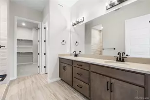 8654 S Quemoy St, Aurora, CO 80016 - Photo 15