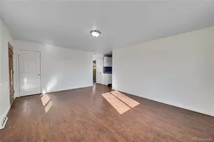 5842 Oneida St, Commerce City, CO 80022 - Photo 7