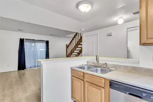 1545 S Ouray Cir, Aurora, CO 80017 - Photo 5