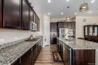 7159 S Riverwood Way, Aurora, CO 80016 - Photo 9